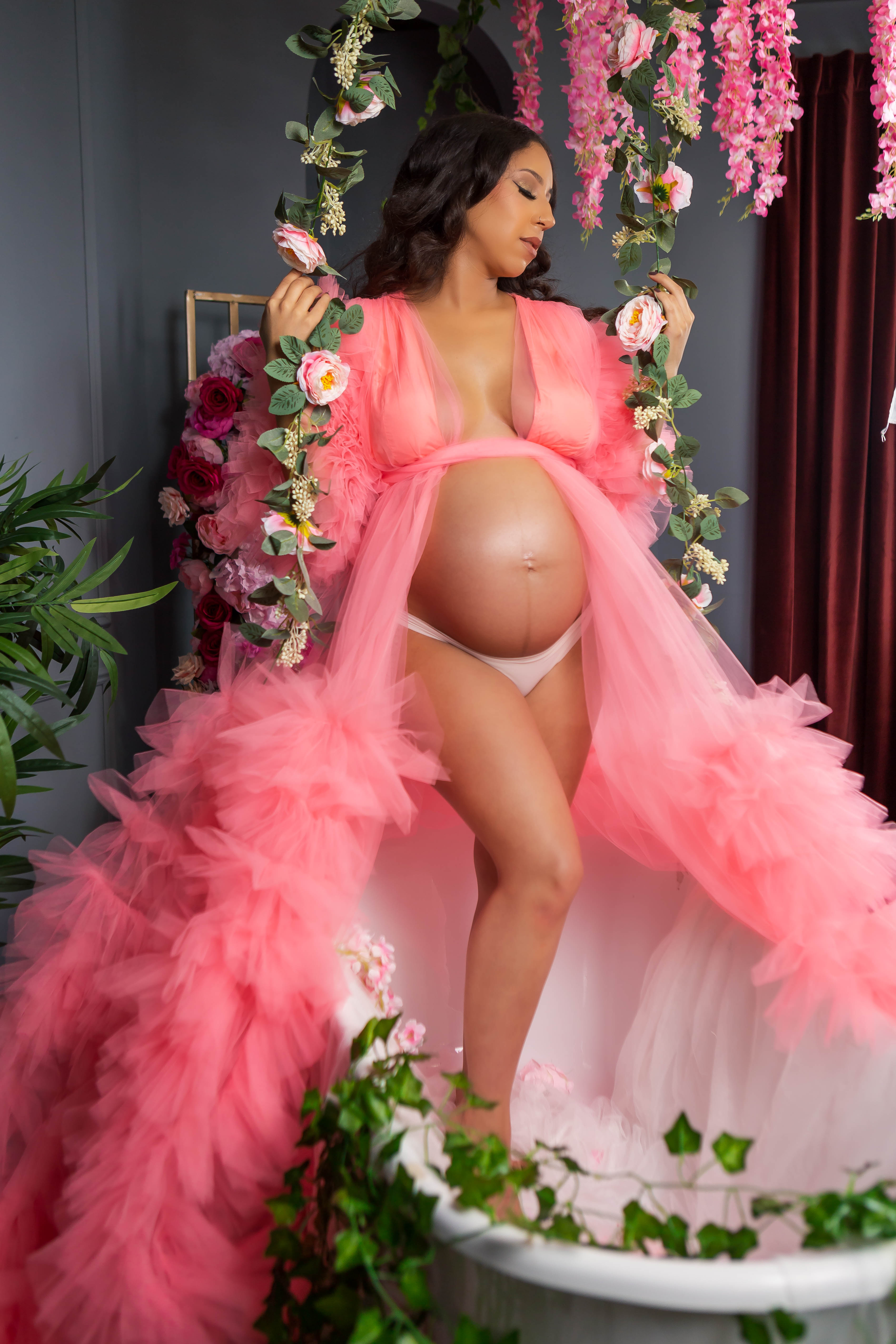 Portfolio Image from maternity-shoot-cassie