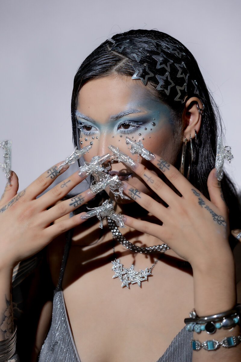 Portfolio Image from portfolio/yellow-mellow-clawz-2024-winter-collection-w-dez