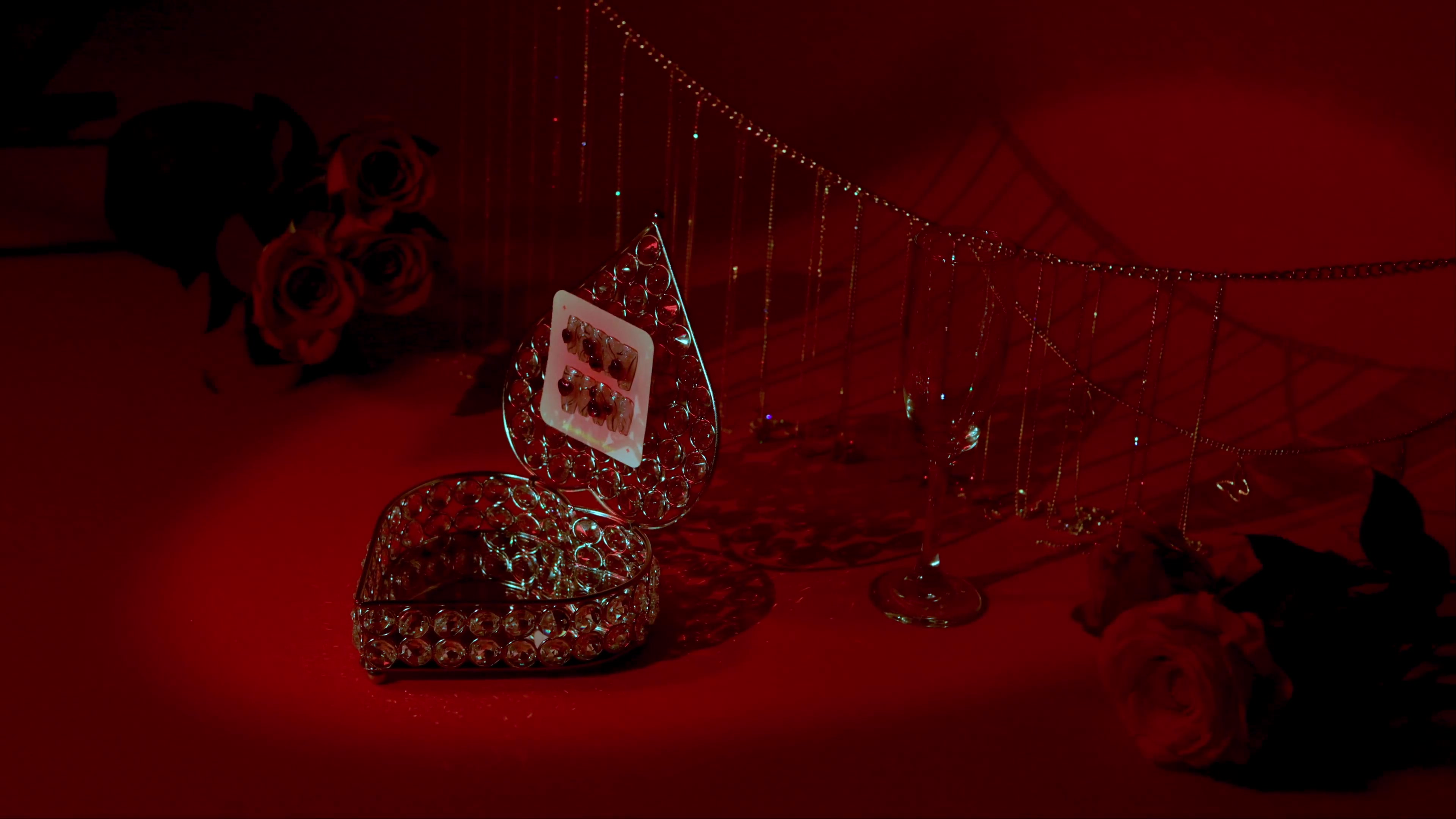 Yellow Mellow Clawz – Valentine's Day 2024